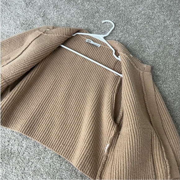 Tan Ribbed Button-Up Cardigan - Picture 5 of 11